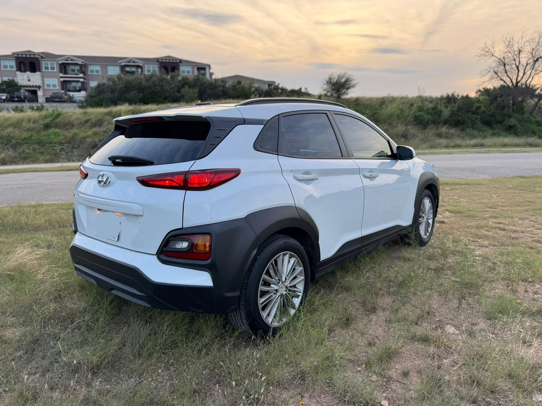 
Hyundai KONA SEL 2018 full									