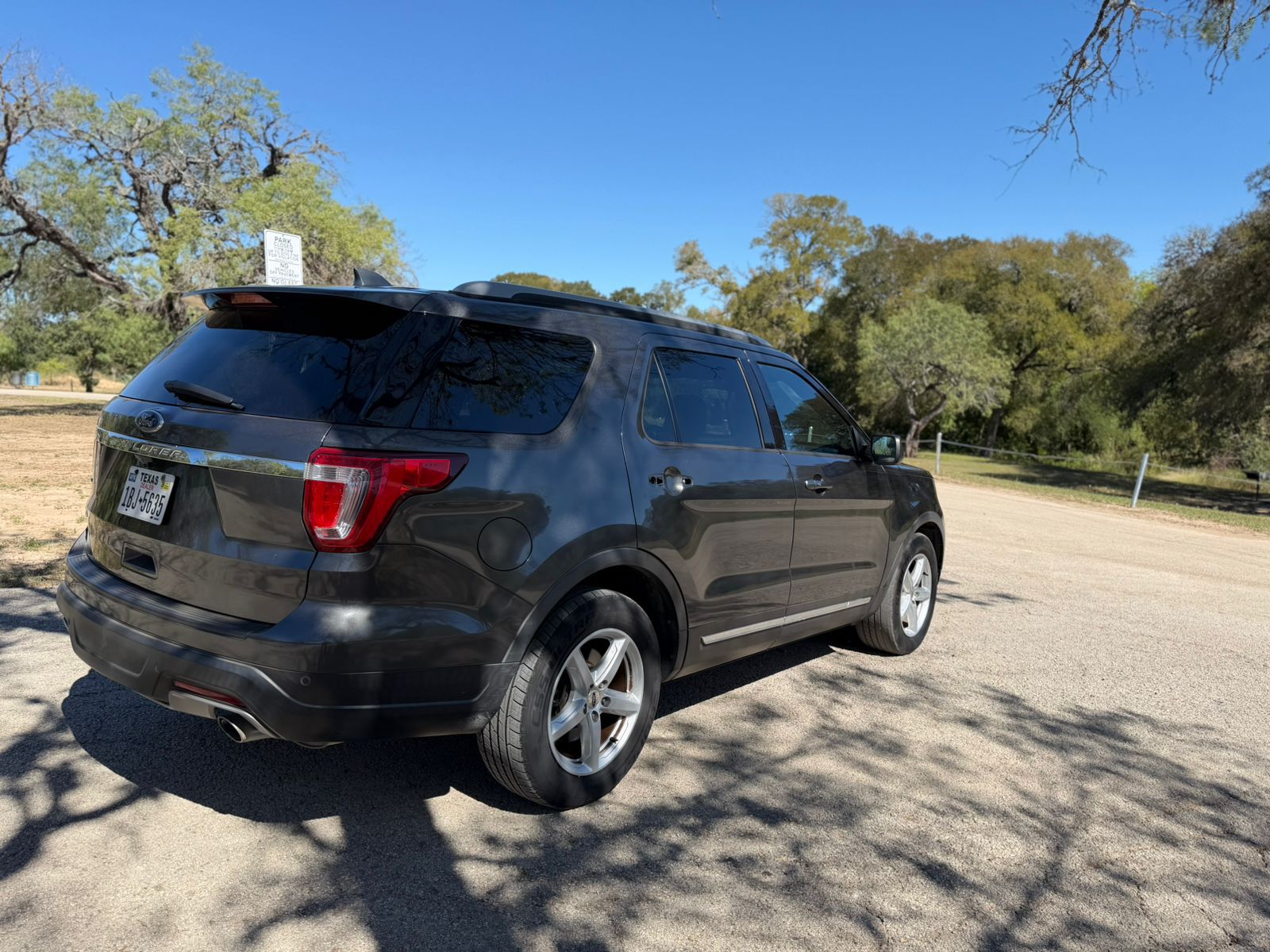 
FORD EXPLORER XLT V6 3.5 2018 full									