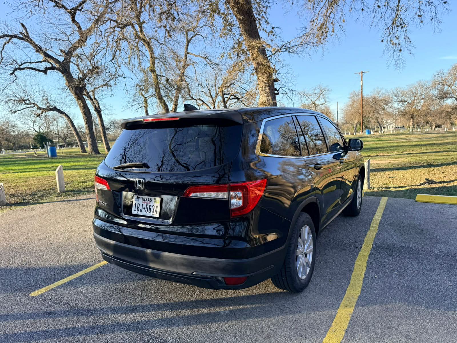 
🚙🔥 FOR SALE – 2019 HONDA PILOT LX 🔥🚙 full									